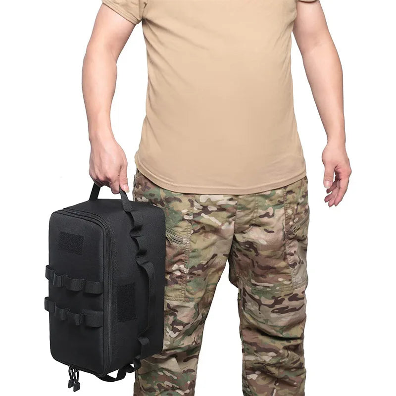 Bolsa organizadora de camping color arena, vista lateral