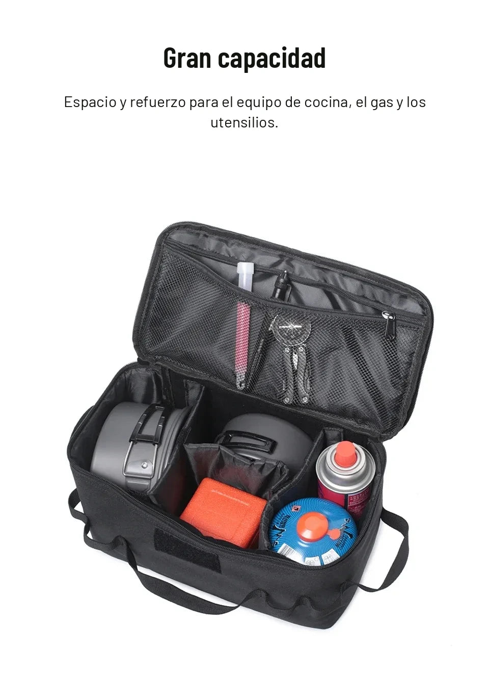 Interior de gran capacidad de la bolsa organizadora de camping con estufa y cartuchos de gas