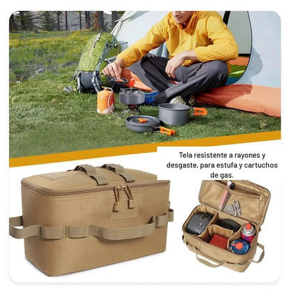 Bolsa organizadora de camping abierta con el equipo de cocina acomodado adentro