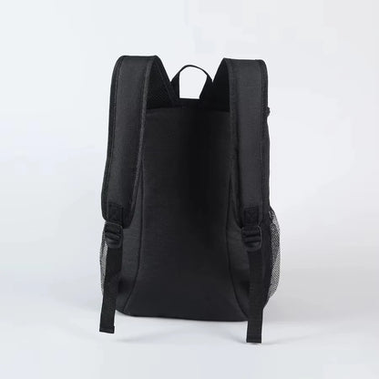 Interior con forro térmico de la mochila hielera