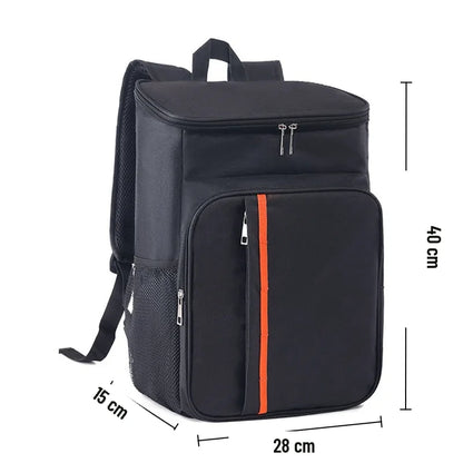 Medidas de la mochila hielera: 40 cm de alto, 28 cm de ancho y 15 cm de fondo